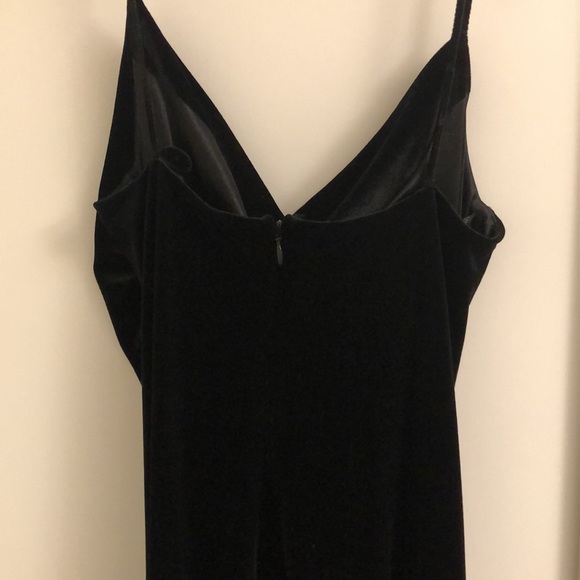 Black velvet mini cocktail dress - Picture 3 of 4